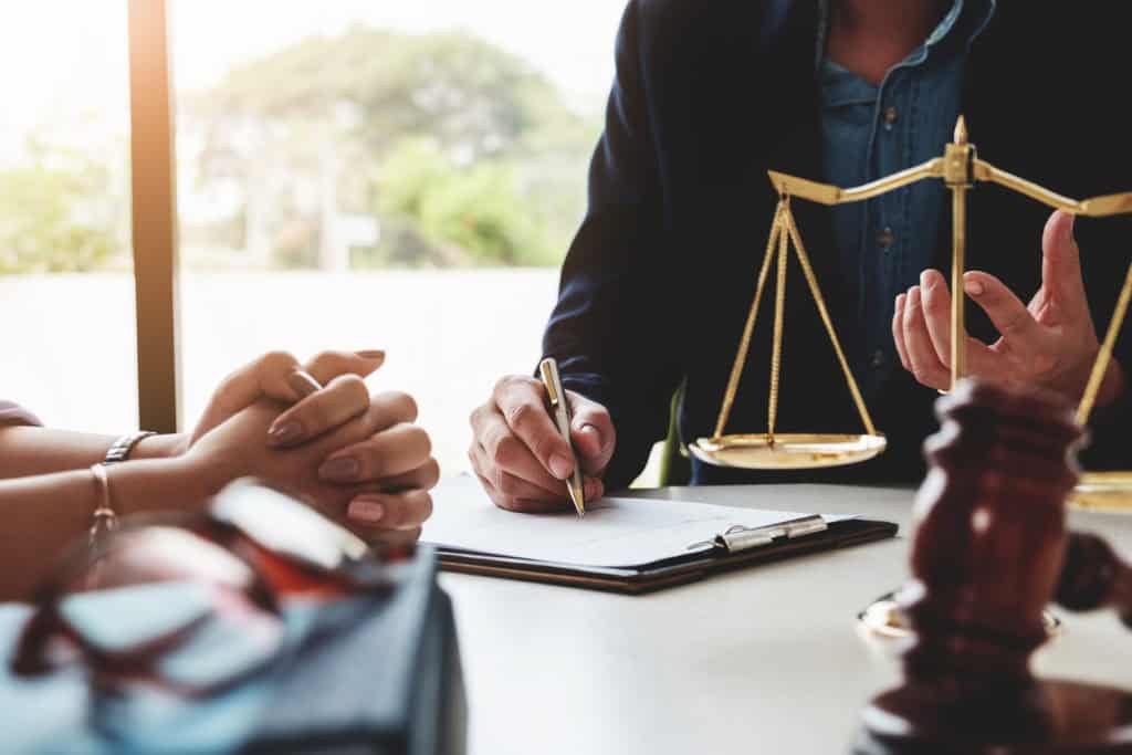 Court Applications vs. Mediation: A Less Stressful Path with EH Mediation Beaconsfield